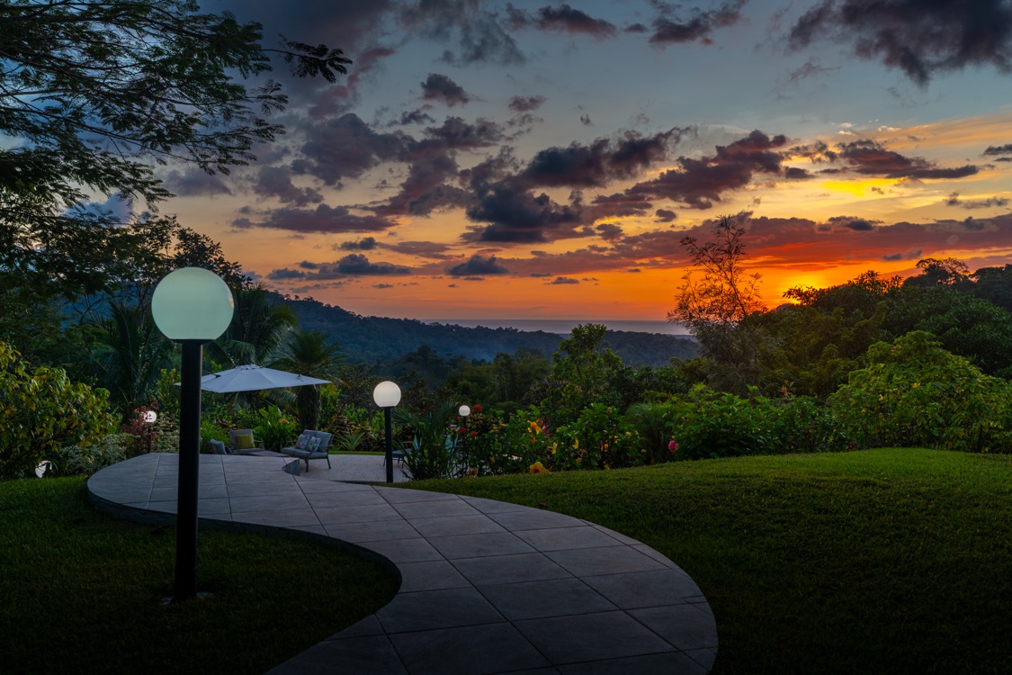 Villa Allamanda — Solar-Powered Luxury Retreat with Ocean Views in the Mountains of Tres Ríos selected