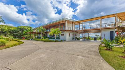 Iconic Luxury Estate with Unmatched Mountain Views | Manuel Antonio Estates image 4