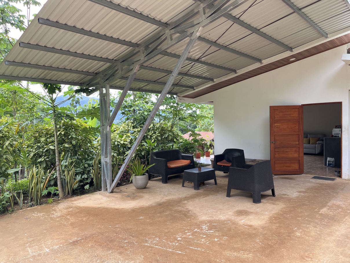 Charming Mountain Retreat in Vergel de Osa – Minutes from Ojochal, Beaches, and Waterfalls selected
