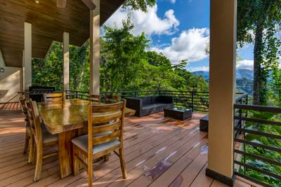 Turnkey Jungle-to-Ocean Investment with Proven Vacation Rental Performance image 3