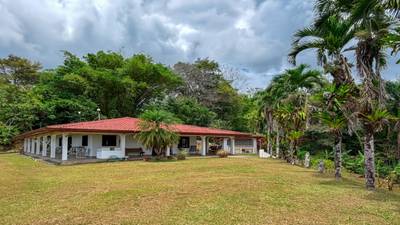 3.64 ACRES – 3 Bedroom Home With Expansive Ocean Views, Multiple Areas to Build, Public Road With Commercial Potential, 10min to the Beach!! image 2
