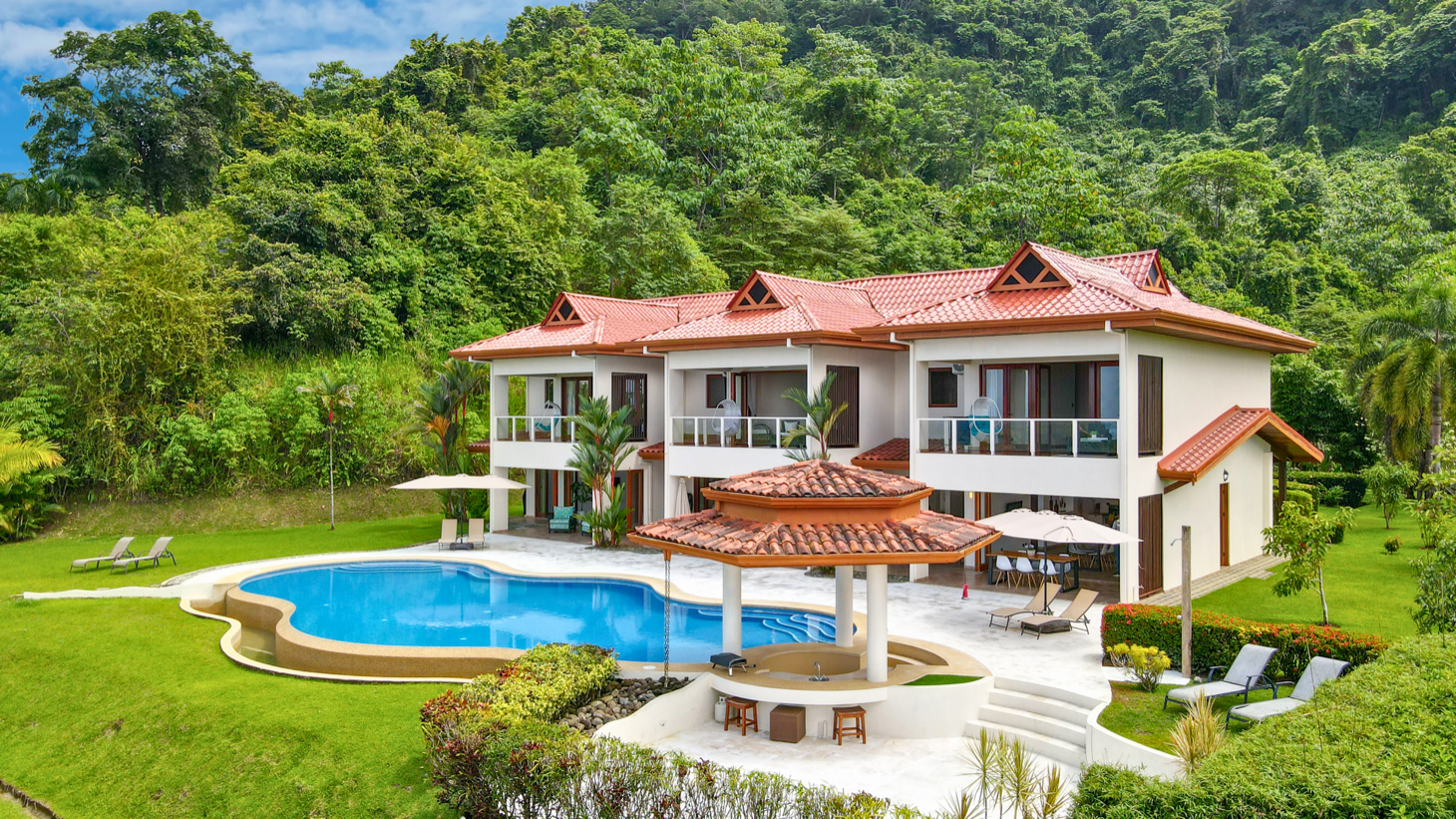 Luxury Ocean View Estate in Ojochal, Costa Rica — 6-Suite Home with Infinity Pool, Ideal for Wellness Retreats or Boutique B&B selected