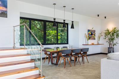 Oceanview Sanctuary of Elegance, Sustainability, and Architectural Mastery image 5
