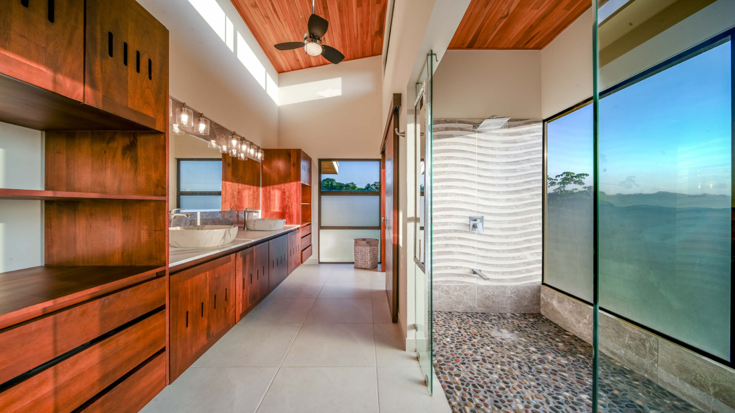 Guest House and Infinity Pool Ocean View Luxury Estate selected