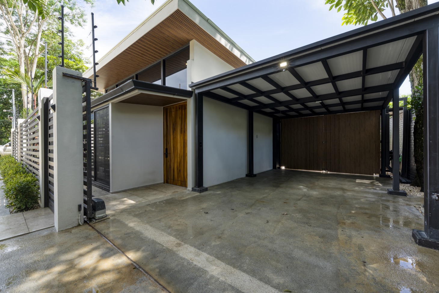 Walkable Uvita Income Property with Expansion Potential selected