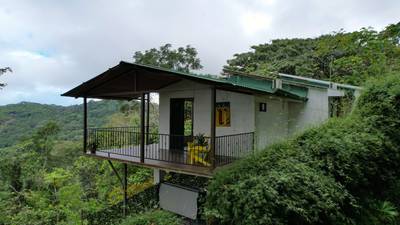 2 Bedroom Jungle Canopy Retreat with Ocean View image 2