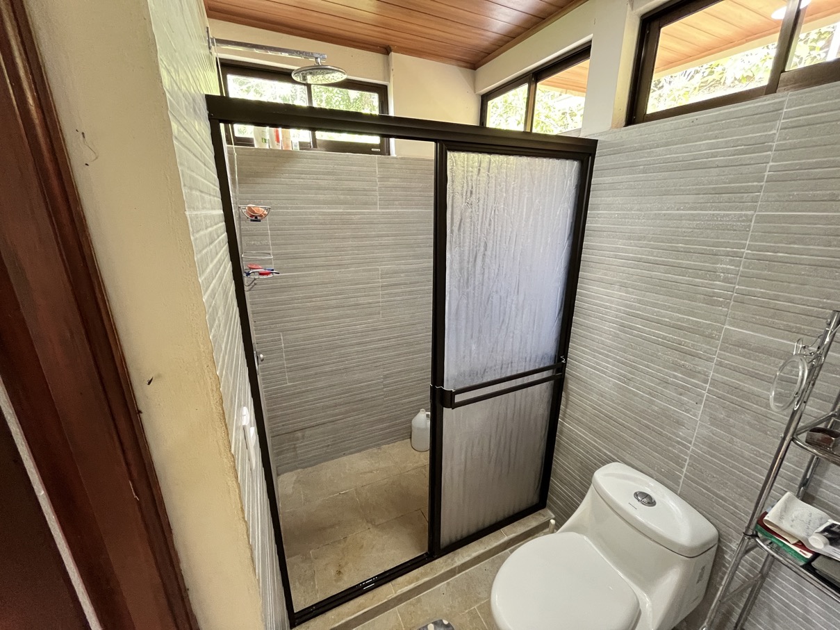 Charming Mountain Retreat in Vergel de Osa – Minutes from Ojochal, Beaches, and Waterfalls selected