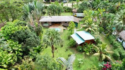 Tropical 2-Bedroom Riverfront Gem in Ojochal image 3