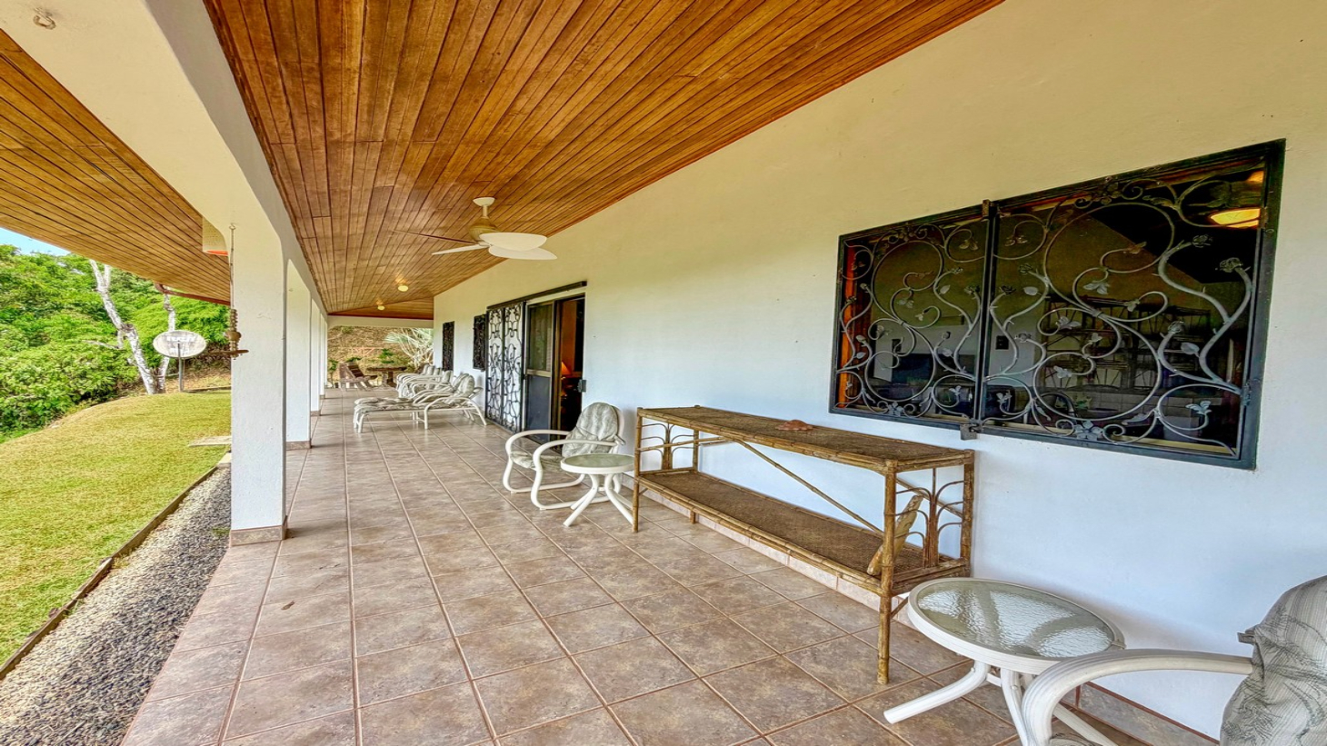 3.64 ACRES – 3 Bedroom Home With Expansive Ocean Views, Multiple Areas to Build, Public Road With Commercial Potential, 10min to the Beach!! selected