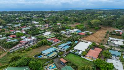Elegant Tropical Home | 5 Minutes from Marino National Park image 4
