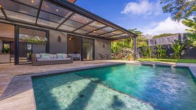 Modern 3-Bedroom Home for Sale in Uvita image 2