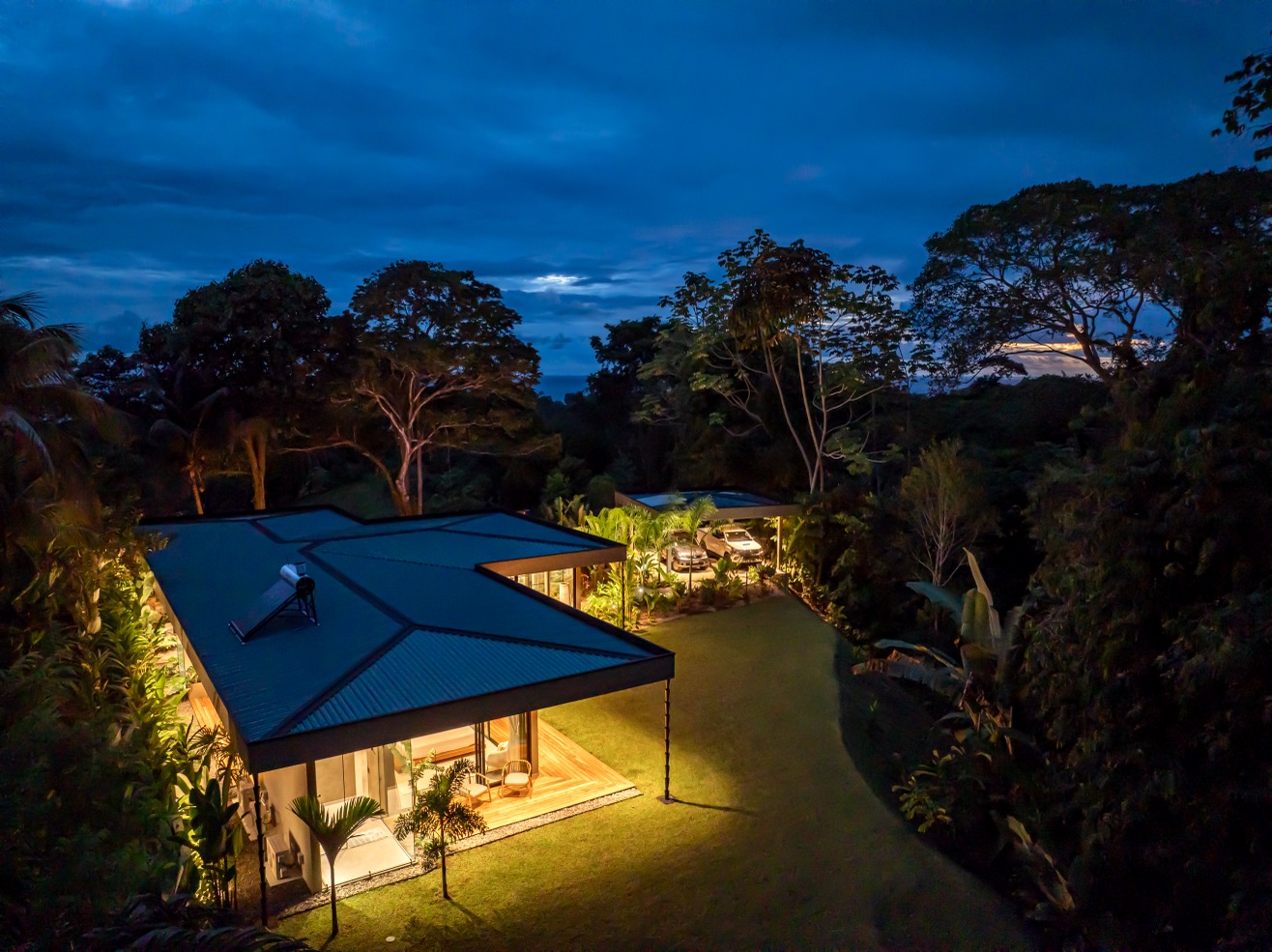 Casa Köbö – A Masterpiece of Design, Nature, and Tranquility in Playa Hermosa selected