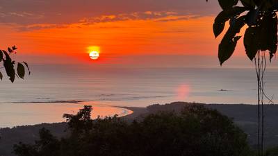 Front-Row Ocean View Lot in the Exclusive Mountains of La Unión image 5