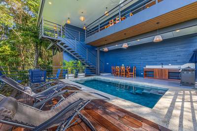 Contemporary Elegance with Panoramic Ocean Views in Uvita image 4