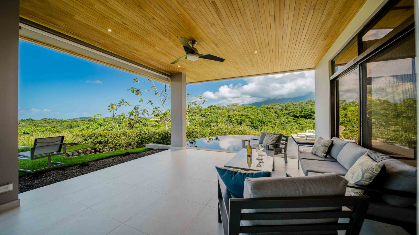 Guest House and Infinity Pool Ocean View Luxury Estate selected