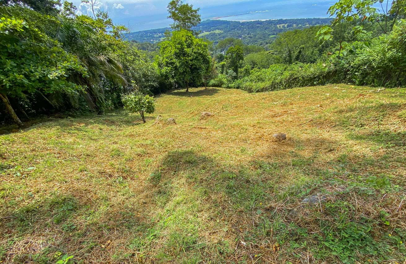 Large Uvita Lot with Whale’s Tail Ocean Views, Sunsets & Legal Water – Ready to Build selected