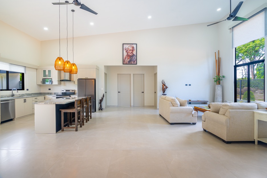 Elegant Coastal Living in Uvita – Walk to Beach, Dine, and Nature selected