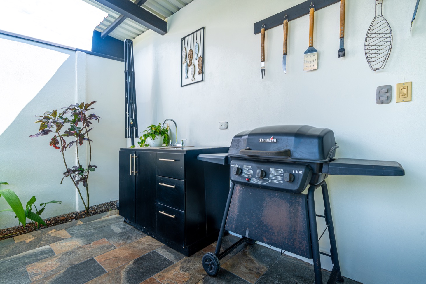 Charming Home Near Uvita’s Whale Tail Beach — Comfort, Privacy, and Rental Potential selected