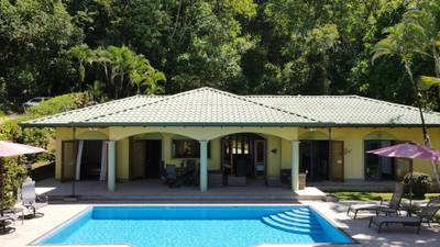 Private 3 Bedroom Jungle Retreat with Ocean Views and Creek image 1