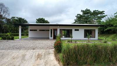 Brand New House For Sale in Ojochal Costa Rica image 5