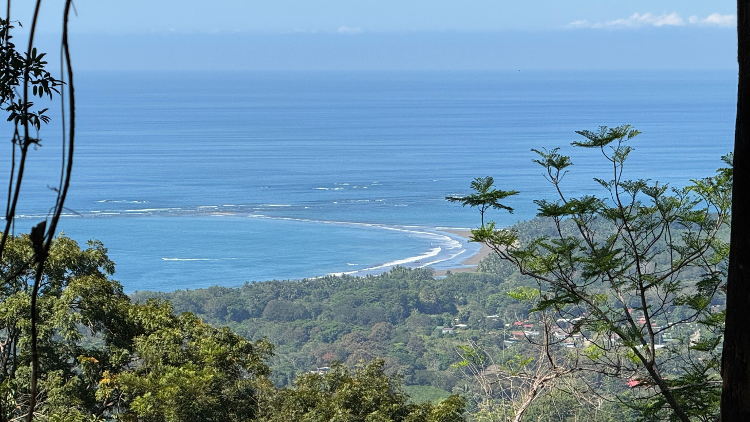 Front-Row Ocean View Lot in the Exclusive Mountains of La Unión selected