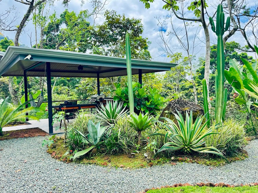 Two Modern Homes with Mountain View, Creek Access, and Multiple Building Sites in Tumbas, Tinamastes selected