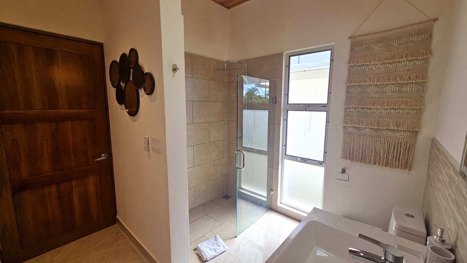 Stunning Fully Furnished 3-Bedroom Villa in Ojochal selected