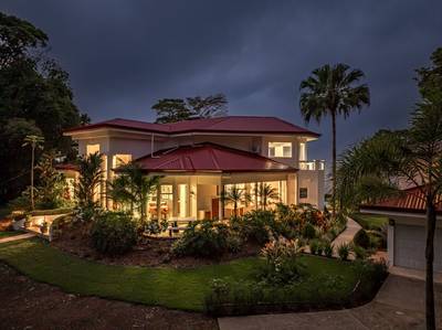 Magnificent Greek Revival Estate in Lagunas – 17 Acres with Unrivaled Ocean & Mountain Views image 5