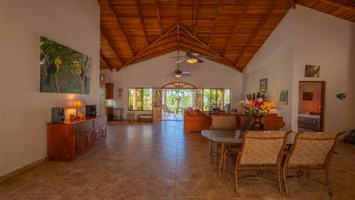 Incredibly Well-Built 3 Bedroom, 2 Bathroom Home in Phase 6 – Ojochal image 4