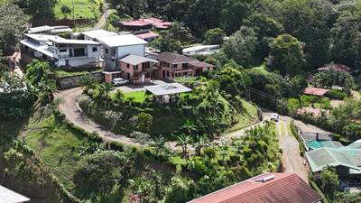 Ocean View Homes and Apartment Near Uvita Town Center image 1
