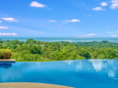Luxury Ocean View Estate in Ojochal, Costa Rica - 5 ensuite bedrooms with resort style infinity pool plus separate ground floor, self contained, guest apartment image 4