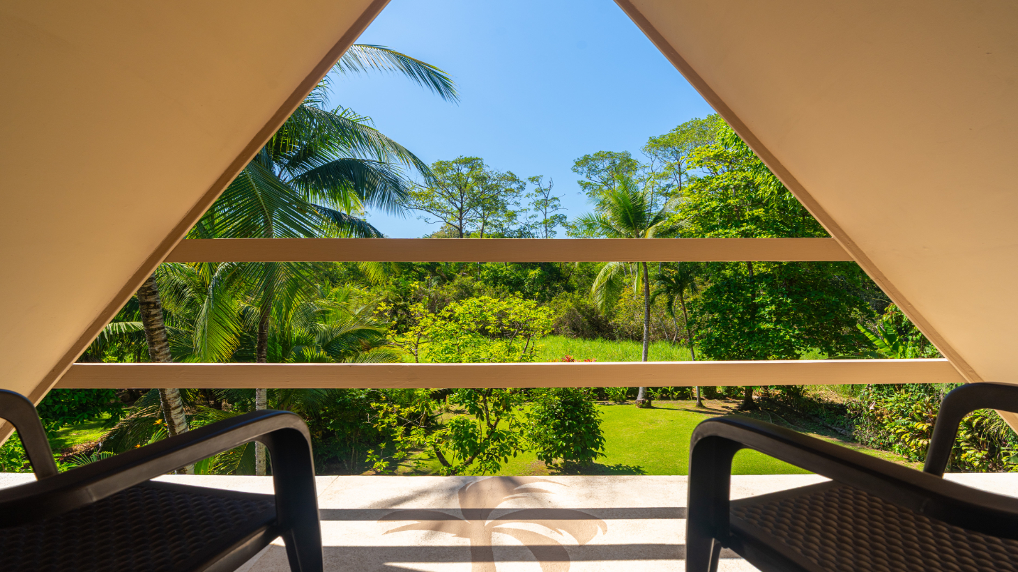 Casa Brisa de La Playa, 2 Bedroom Home Just Steps From the Beach! selected
