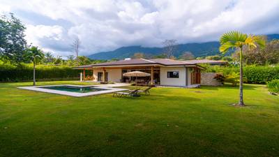 Modern Tropical Retreat - Private Oasis in Ojochal image 4