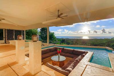 Iconic Oceanview Luxury Estate in Uvita image 3