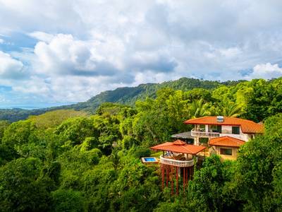 Dreamy Mediterranean Estate in Escaleras image 4