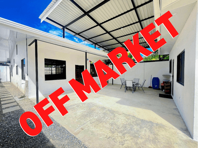 Charmin2-Bedroom Home Recently Renovated, Plus an Additional Fixer-Upper Just a 5-Minute Stroll to the Beach image 1
