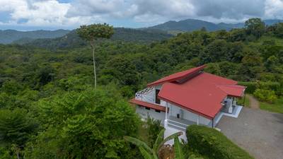 Ocean & Mountain View Home in Platanillo image 1