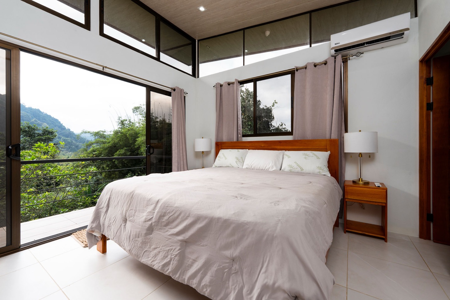 Two Modern Homes with Mountain View, Creek Access, and Multiple Building Sites in Tumbas, Tinamastes selected