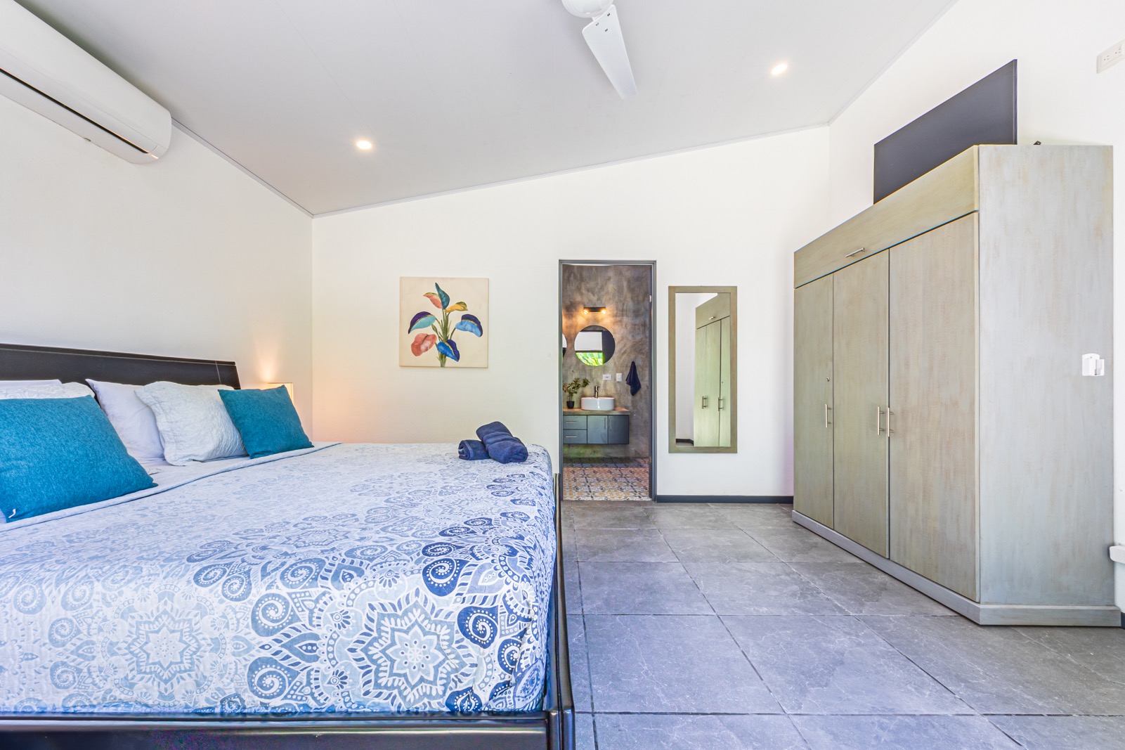 Tropical Modern Pool Residence Minutes from Marino Ballena National Park selected