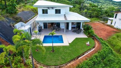 Stunning 3BR/3BA Ocean View Home in Chontales - Turnkey Paradise image 2