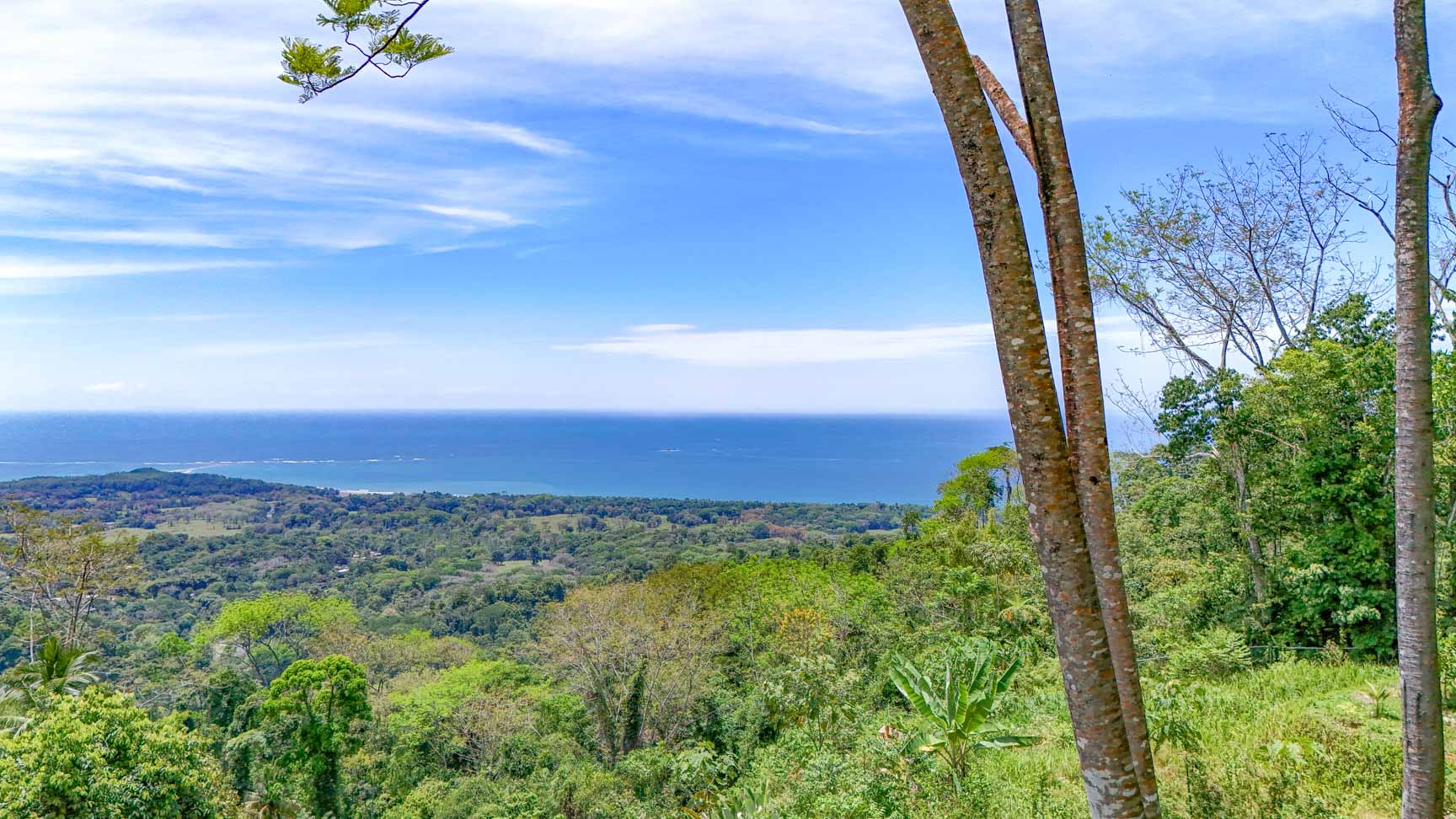 Large Uvita Lot with Whale’s Tail Ocean Views, Sunsets & Legal Water – Ready to Build selected
