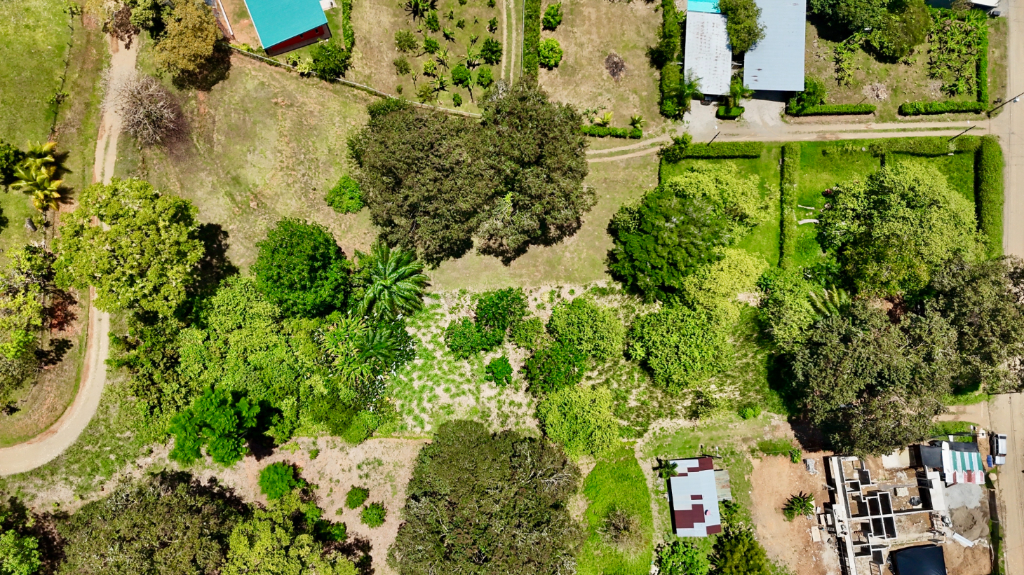 Tranquil neighbourhood mountain view lot in Ojochal, South Pacific, Cost Rica (Lot #1) selected