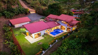 Stunning Waterfall Home + Guest Casita - Cascada Azul image 2