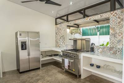 Charming and Affordable 1-Bedroom Home in Uvita image 3