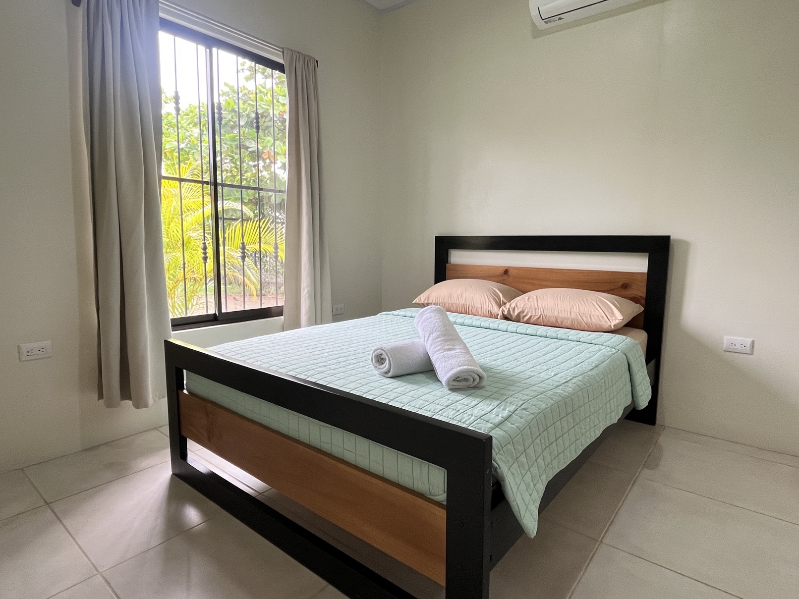 Prime Investment Opportunity in Uvita: Income-Producing Fourplex Just 300 Meters from the Beach selected