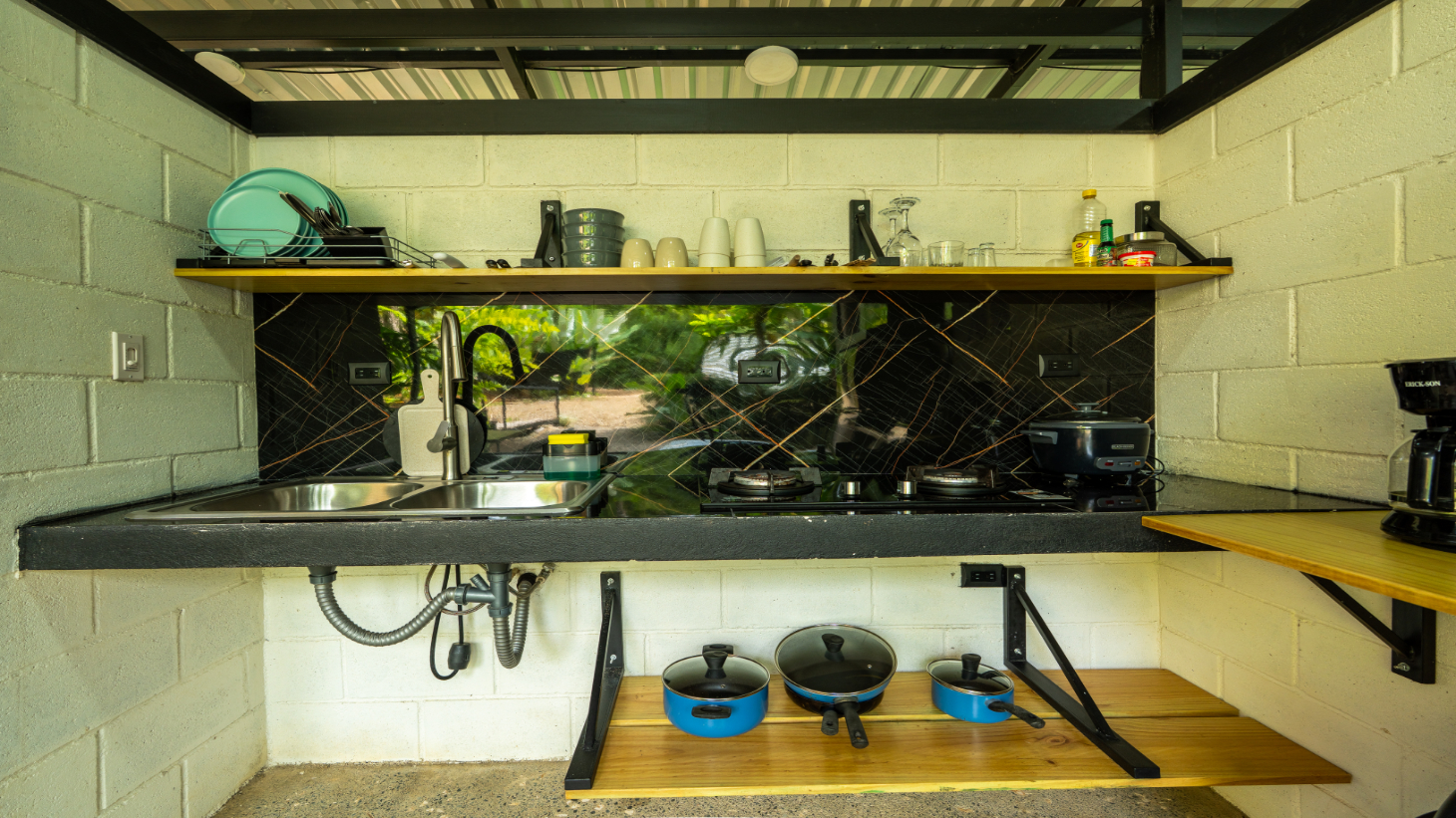 Turn-Key Luxury Boutique Jungle Bungalows + Build-Ready Expansion site – Profitable Airbnb in Ojochal selected