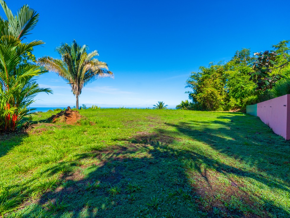 Spectacular Ocean View Parcel in Uvita’s Premier Hillside Community selected
