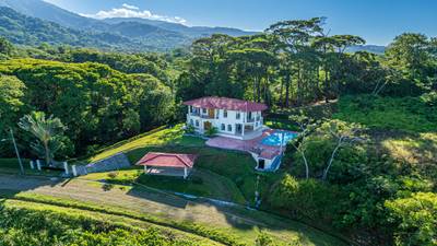 Elegant 3 Bedroom + Office Jungle Home in Puesta Del Sol, Ojochal image 4