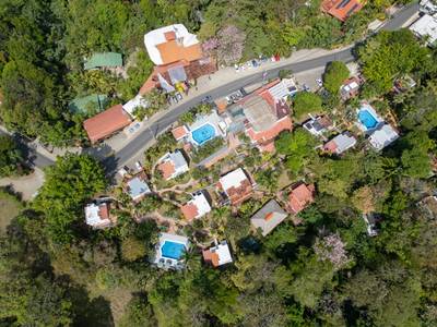 Exceptional Investment Opportunity in the Heart of Manuel Antonio image 2