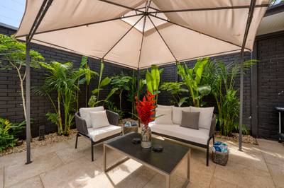 Walkable Uvita Income Property with Expansion Potential image 4